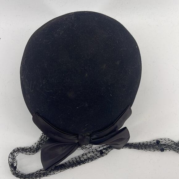 Vintage veiled cloche wool bow hat - Picture 2 of 7